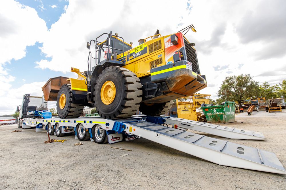 Recent deliveries LCLlowloaders 18T21158 101